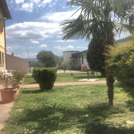 ナルニ Agriturismo Copriterraヴィラ エクステリア 写真